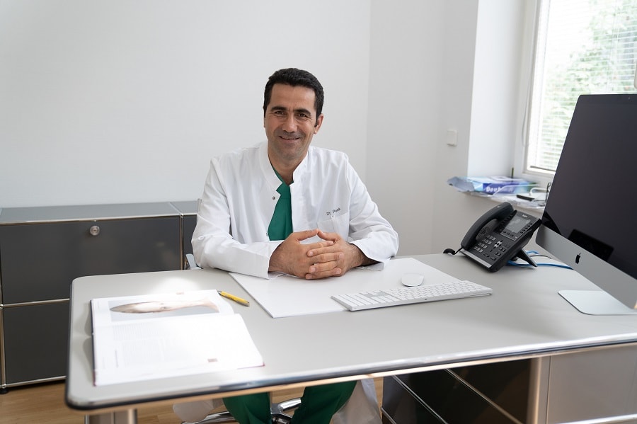 Dr. Balen entwickelt patentiertes Haarentnahmeverfahren bei der FUE Methode